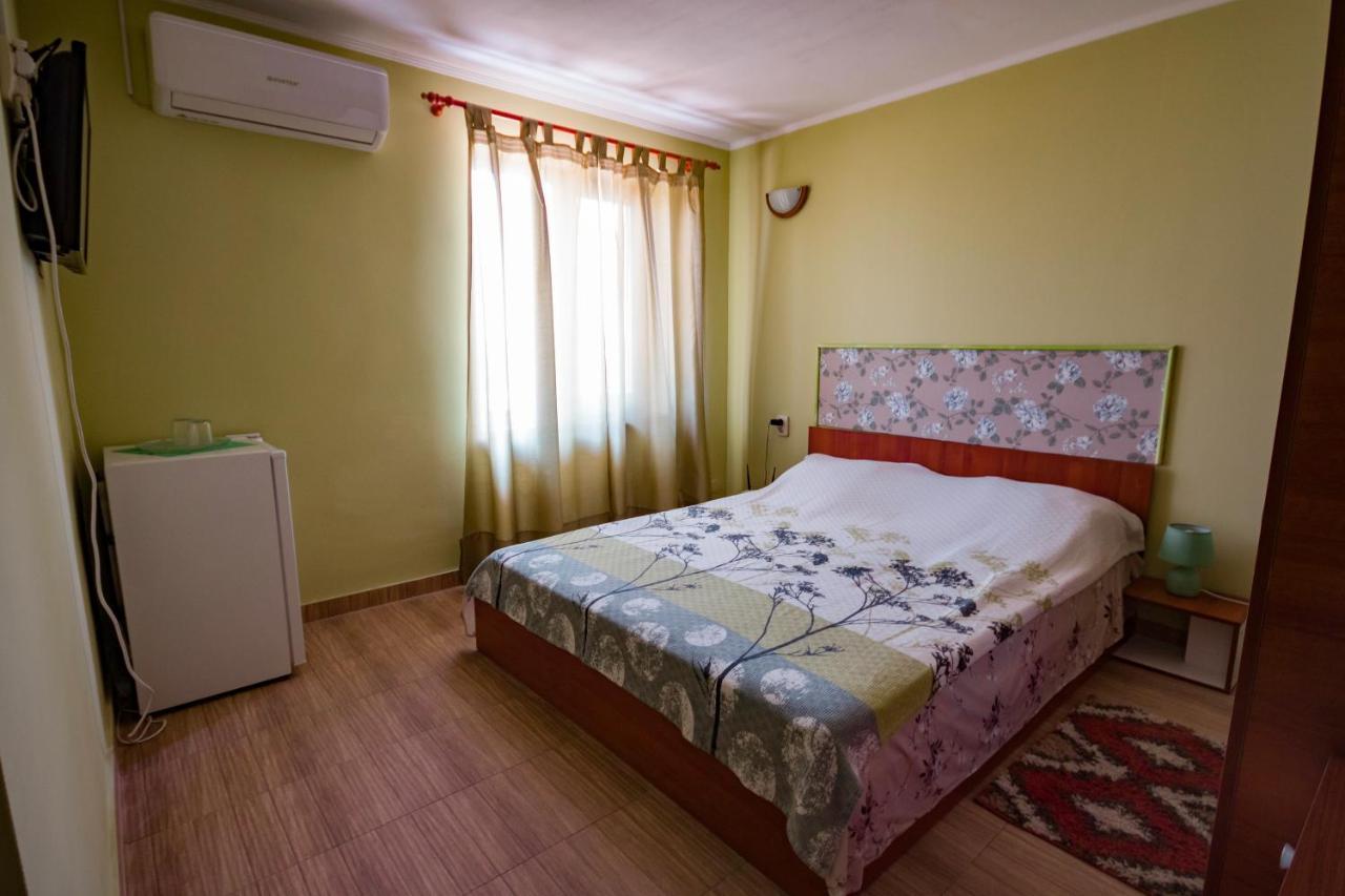 Vila Victor - Adults Only Hotel เตคีร์กิโอล ภายนอก รูปภาพ